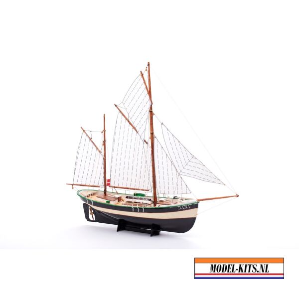 1:60 Dana Plastic hull