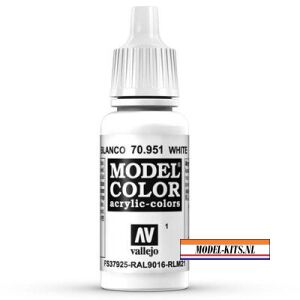 MODEL COLOR WHITE