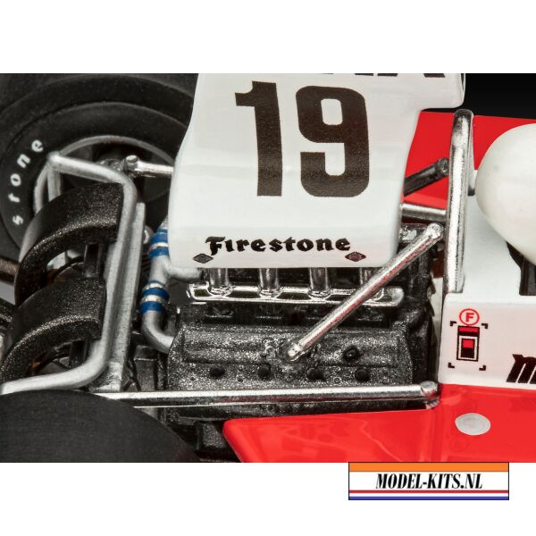 Surtees TS16 03 4