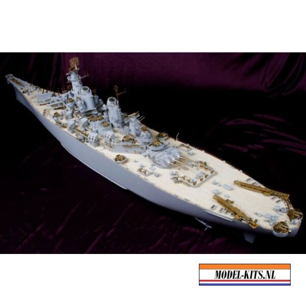 USS IOWA DELUXE PACK 19
