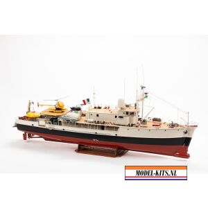 1:45 Calypso plastic hull