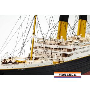 RMS Titanic Complete 24
