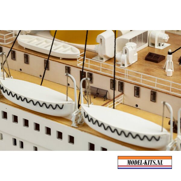 RMS Titanic Complete 29