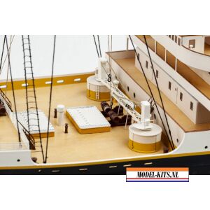 RMS Titanic Complete 30