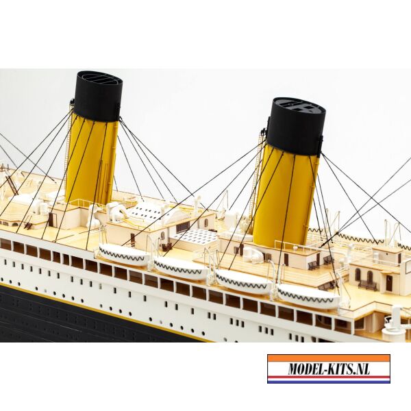 RMS Titanic Complete 41