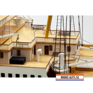 RMS Titanic Complete 45