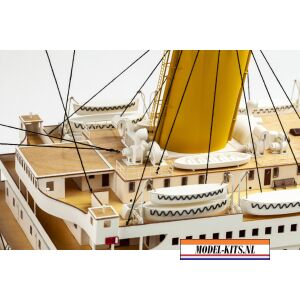 RMS Titanic Complete 47