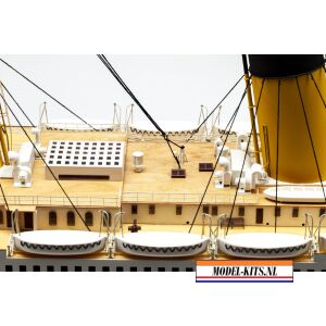 RMS Titanic Complete 49