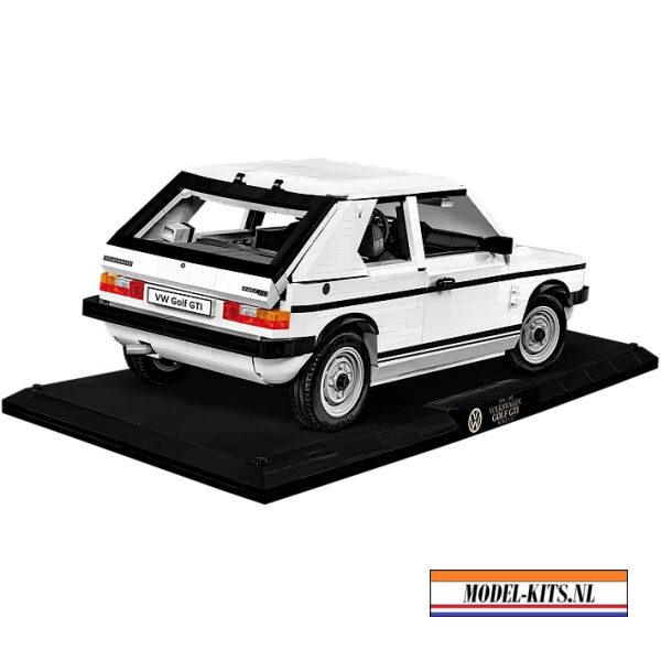 VOLKSWAGEN GOLF GTI 2