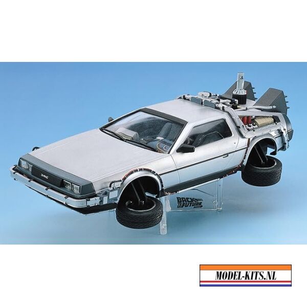 TIME MACHINE FROM BACK TO THE FUTURE PART II 2
