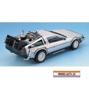 TIME MACHINE FROM BACK TO THE FUTURE PART II 3