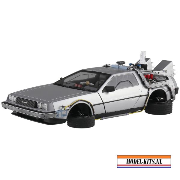 TIME MACHINE FROM BACK TO THE FUTURE PART II