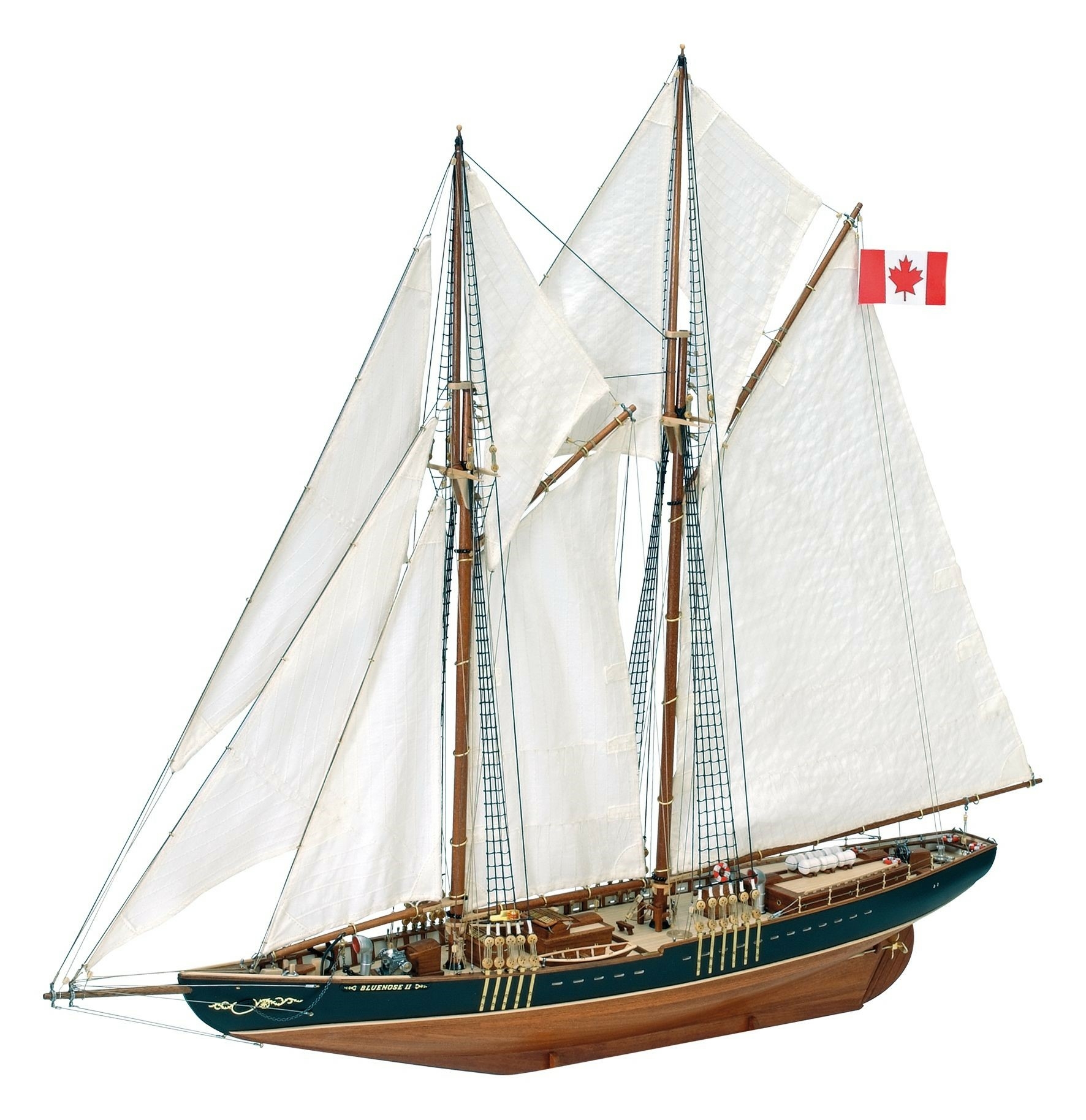 1:100 Bluenose II Wooden hull / 01 00 0600