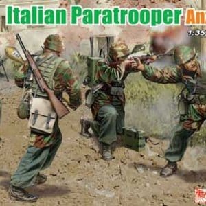 ITALIAN PARATROOPERS (ANZIO 1944)
