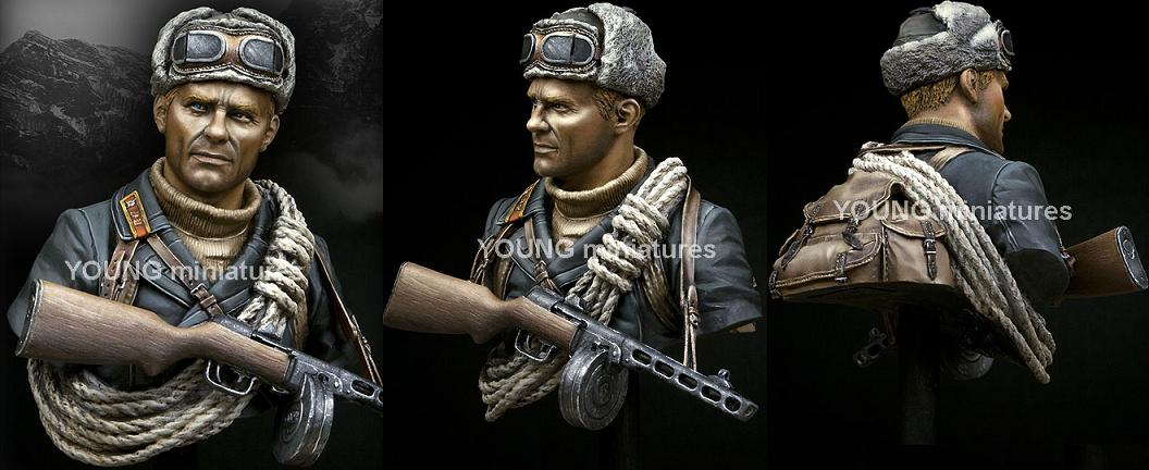 SOVIET MOUNTAINEER OFFICER 1942