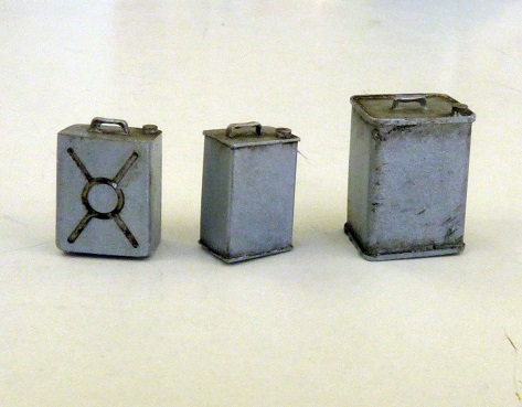 SQUARE CANS