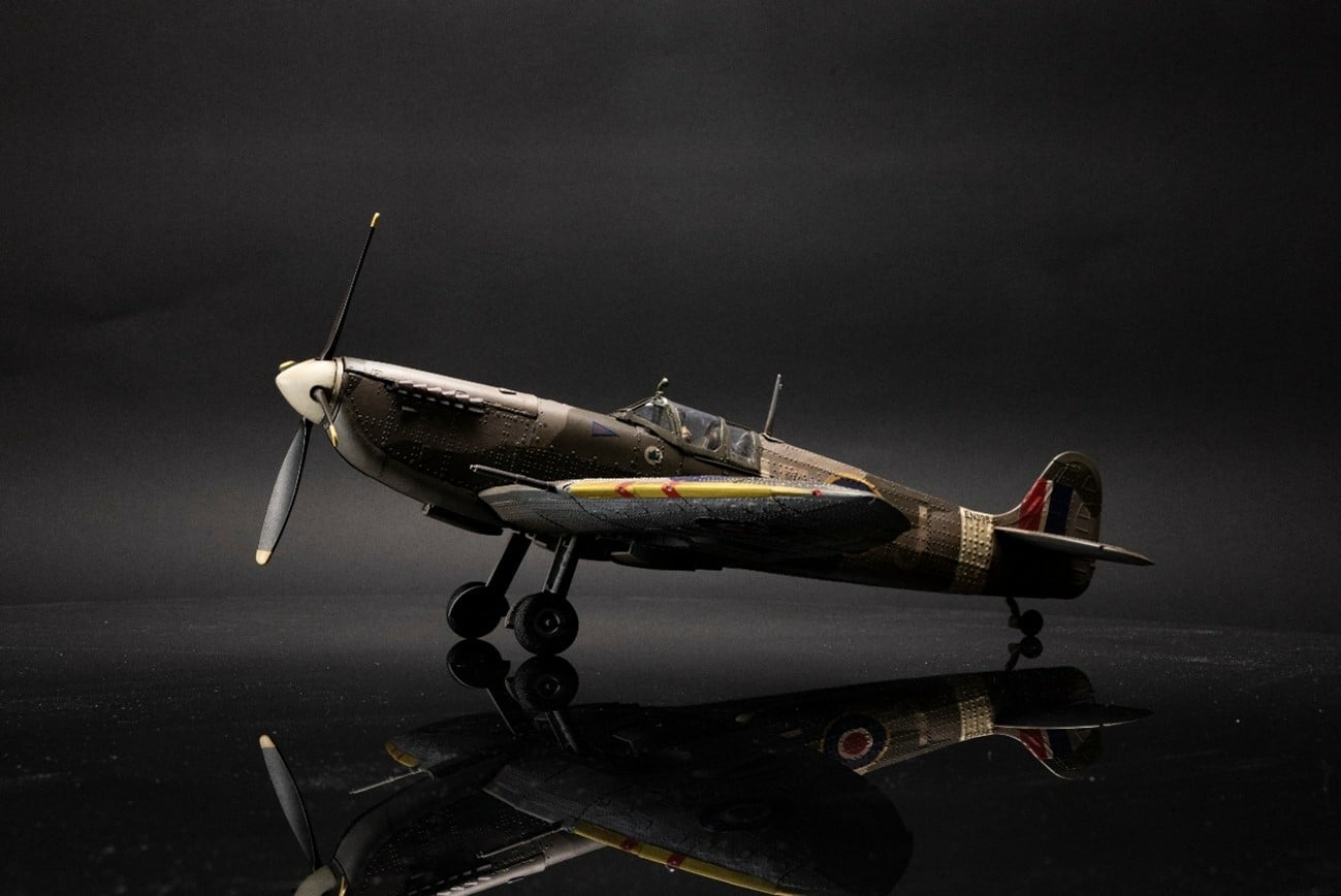 Spitfire MK IXC EN398