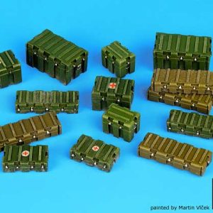 UNIVERSAL MODERN PLASTIC BOXES