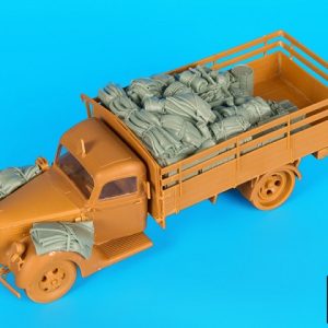 GERMAN ARMY TRUCK ACCESSORIES SET